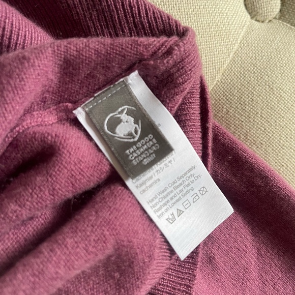 J Crew Cashmere Classic-Fit Crewneck Sweater - Picture 4 of 8